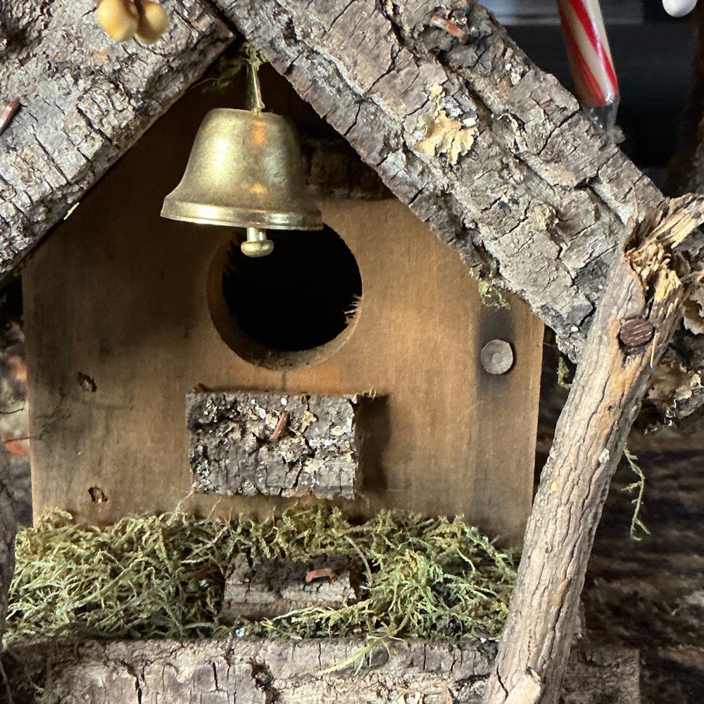 Charming Rustic Birdhouse with Bell and Red Accents - Picture 2 of 7